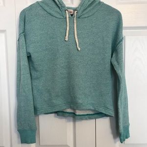 Long sleeve hooded shirt